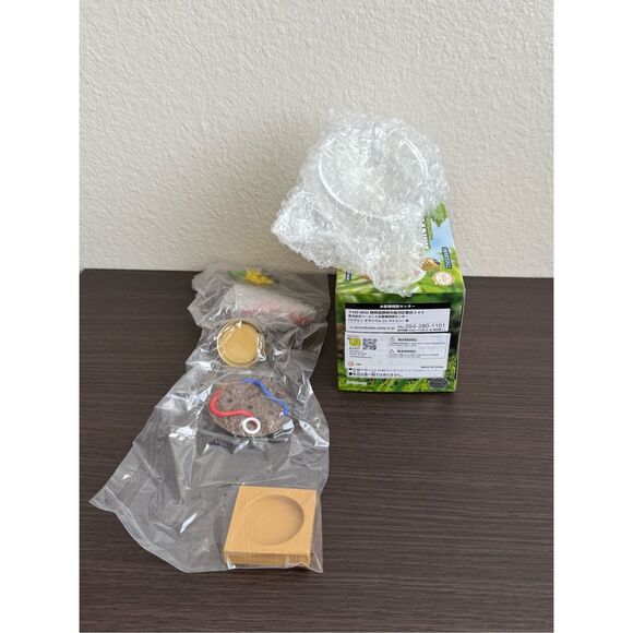 RE-MENT Pikmin Terrarium Collection Figure - Leave The Electricity - Picture 3 of 4